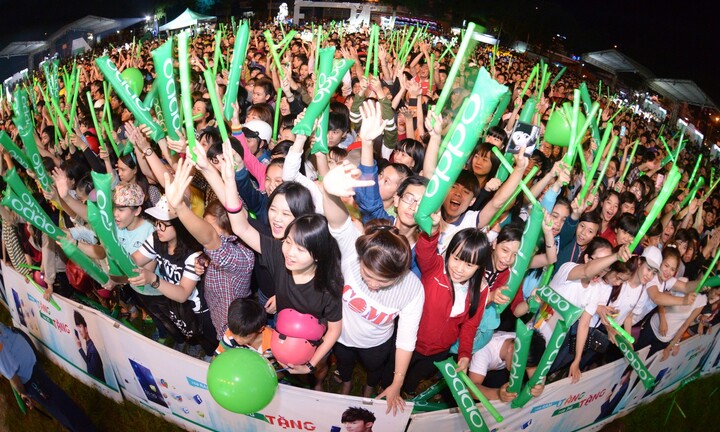 Sơn Tùng M-TP đem hit chinh phục 25.000 khán giả Buôn Ma Thuột 